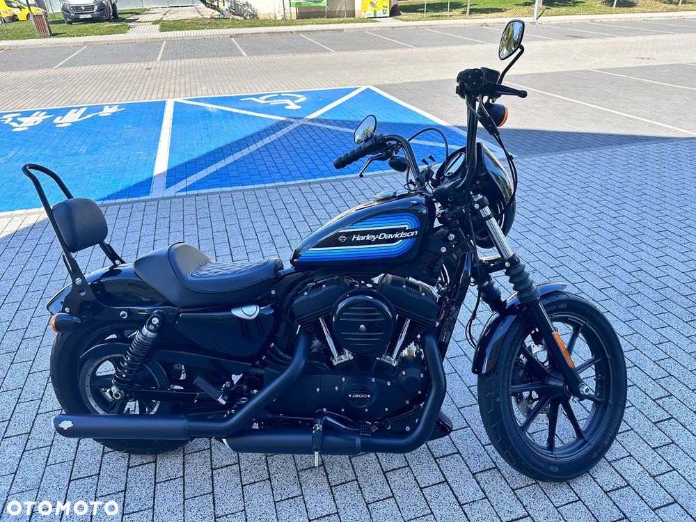Harley-Davidson Sportster Iron 1200 - 1