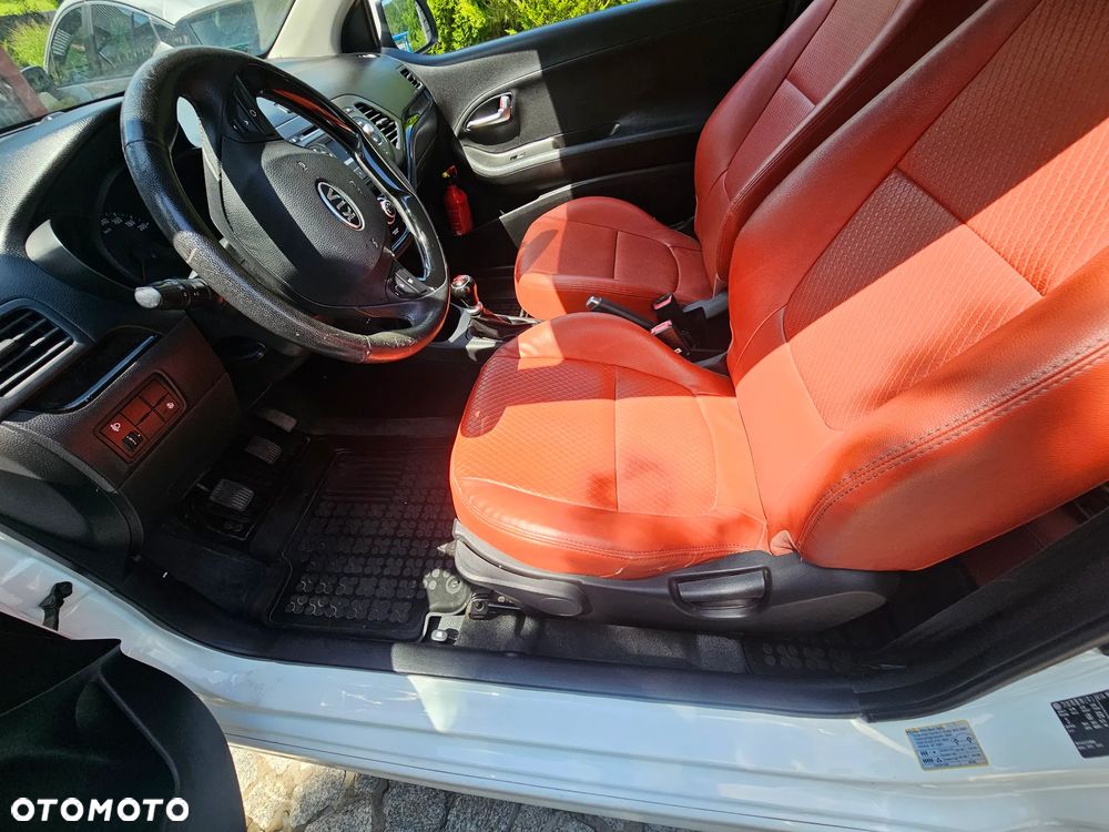 Kia Picanto - 13