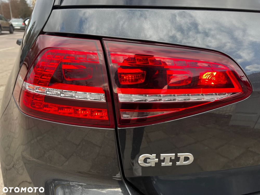 Volkswagen Golf GTD (BlueMotion Technology) DSG - 13