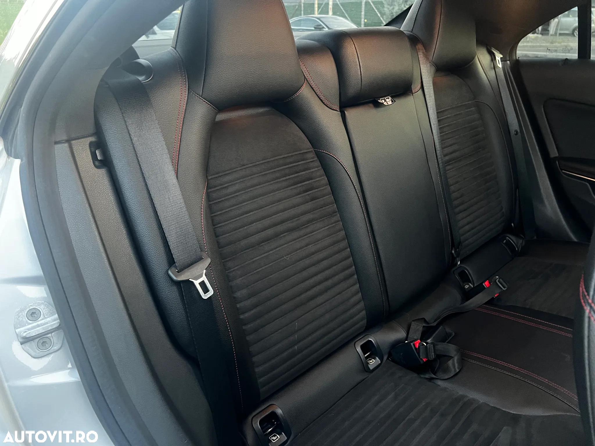Mercedes-Benz CLA 200 d 7G-DCT AMG Line - 11