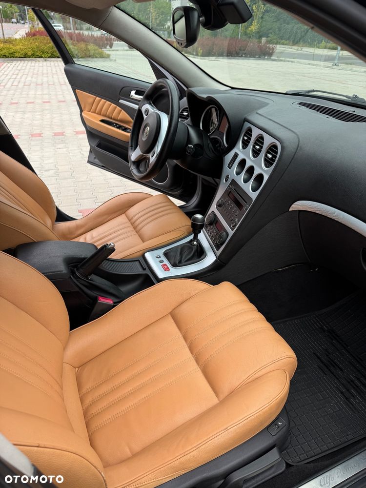 Alfa Romeo 159 1.9JTDM Distinctive - 15