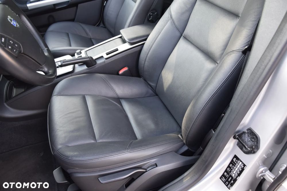 Volvo V50 DPF D3 Geartronic Business Edition - 27