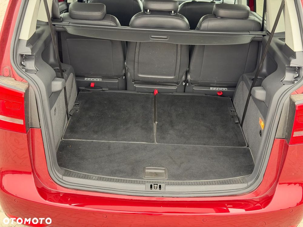 Volkswagen Touran - 7