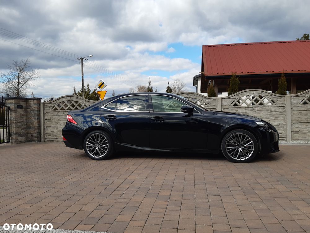 Lexus IS 200t Elegance - 21