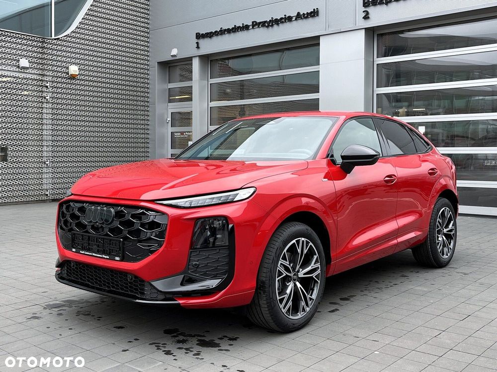 Audi Q3 Sportback - 13