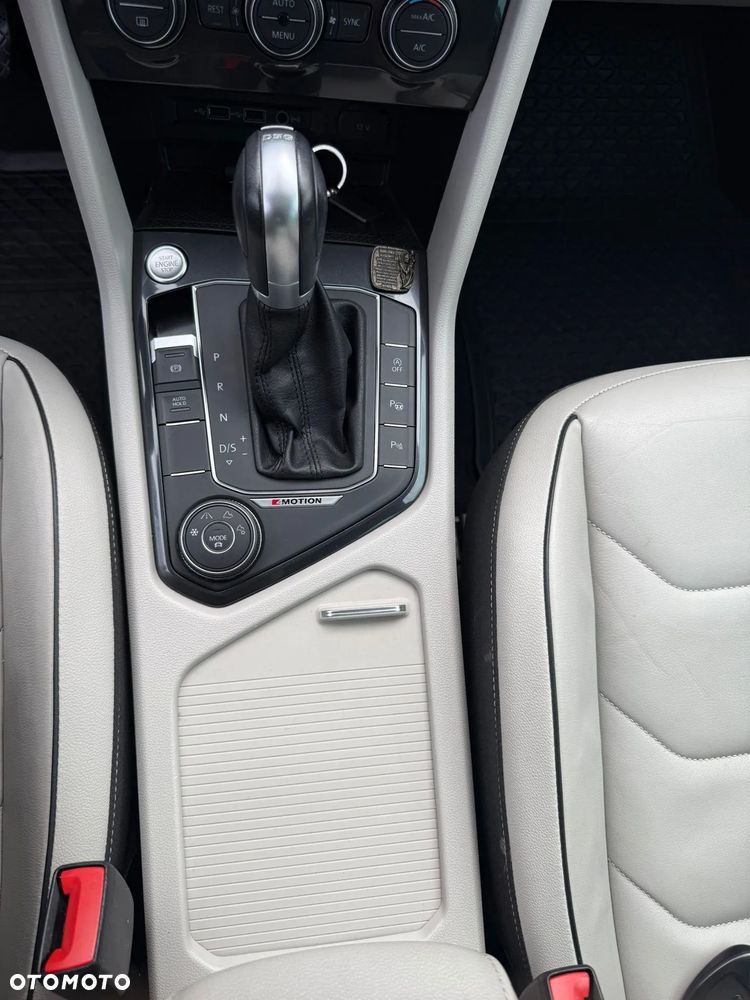 Volkswagen Tiguan - 13
