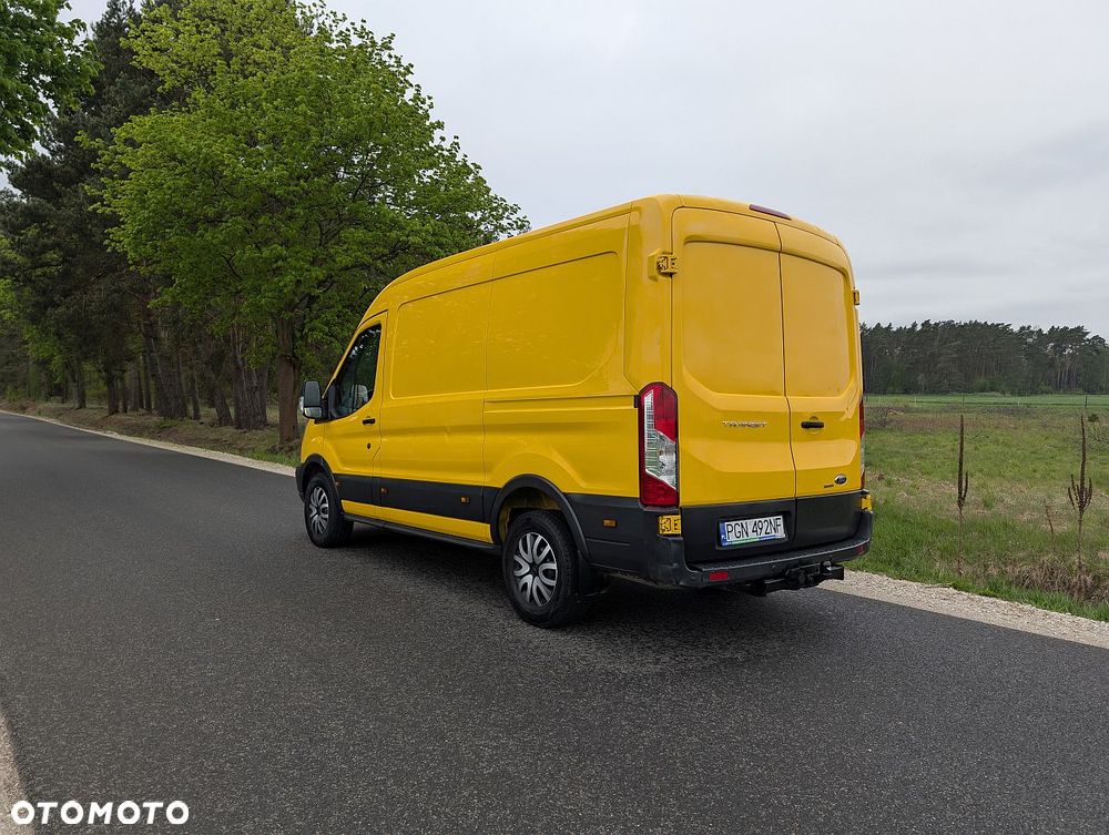 Ford Transit - 12