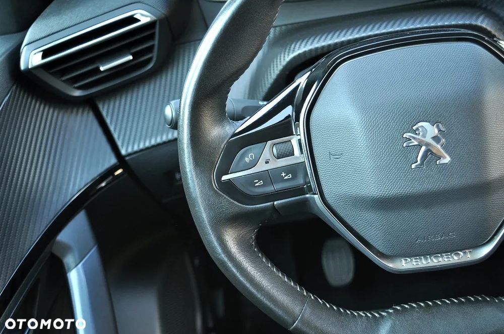 Peugeot 2008 1.2 PureTech Allure Pack S&S - 30