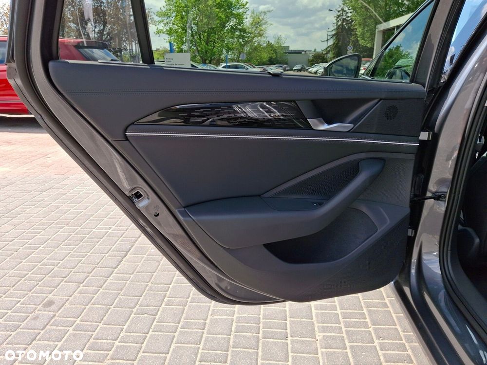Volkswagen Passat - 15