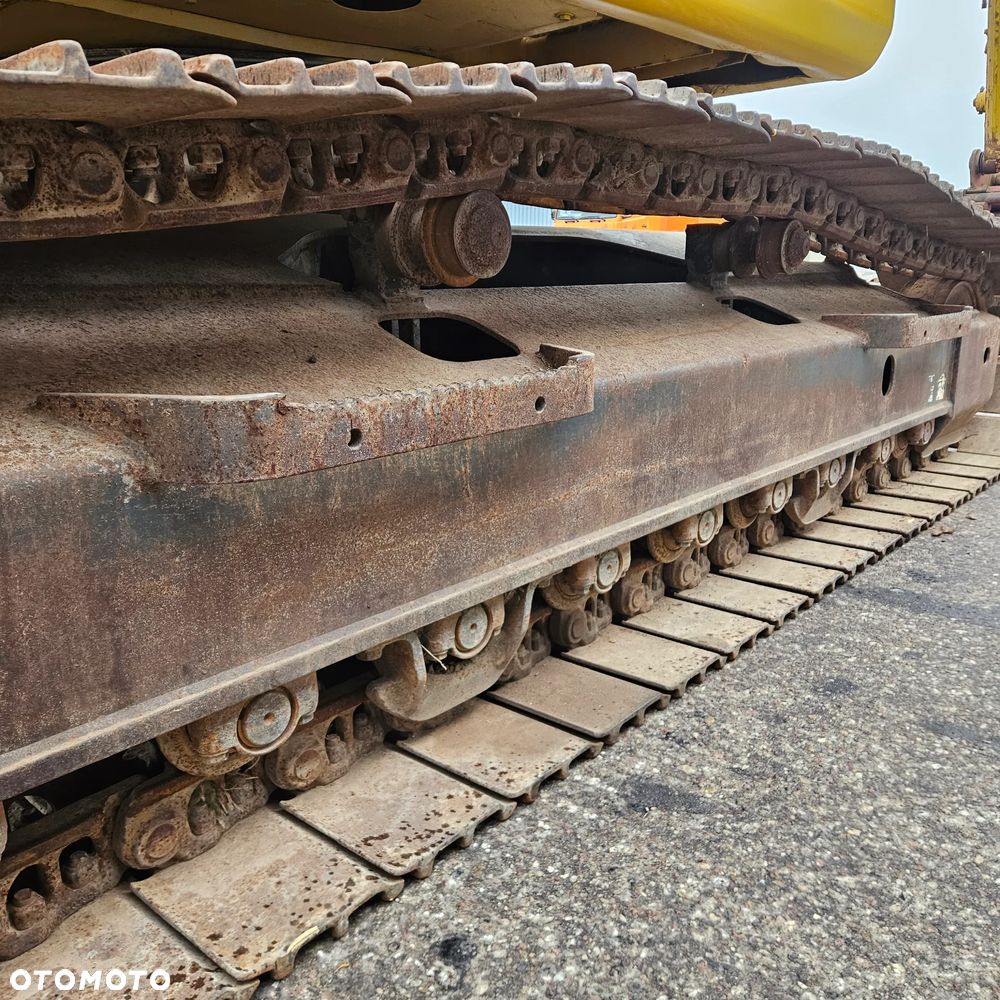 Komatsu PC210 - 8