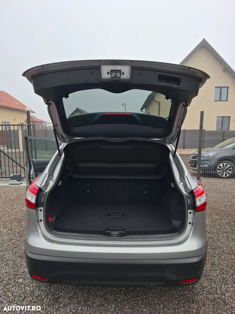 Nissan Qashqai 1.6 DIG-T TEKNA - 31