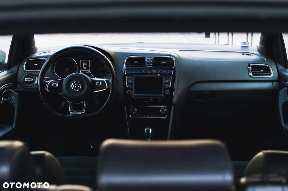 Volkswagen Polo 1.8 TSI (Blue Motion Technology) DSG GTI - 13