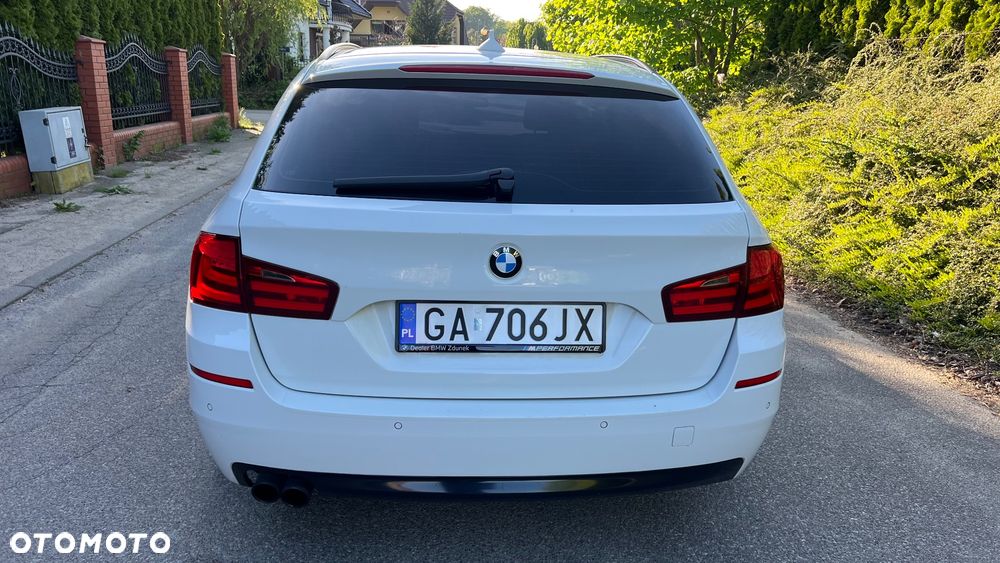 BMW Seria 5 525d Sport-Aut - 10