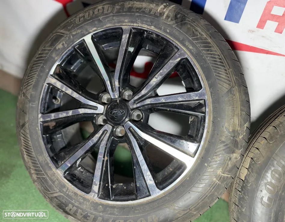 Jantes Ford Puma 215/55 R17 2024 - 4