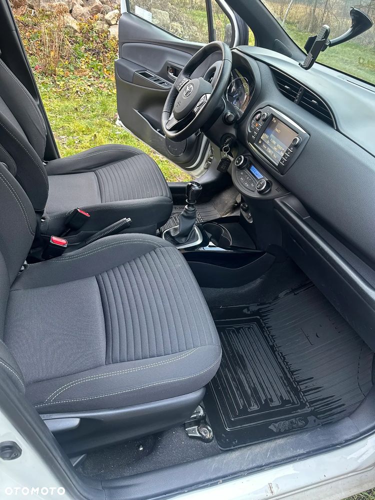 Toyota Yaris 1.5 Selection - 13