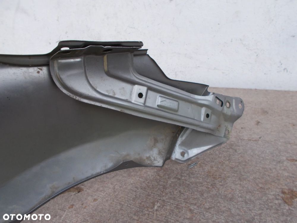 TOYOTA COROLLA E16 BŁOTNIK LEWY PRZÓD PRZEDNI - 3