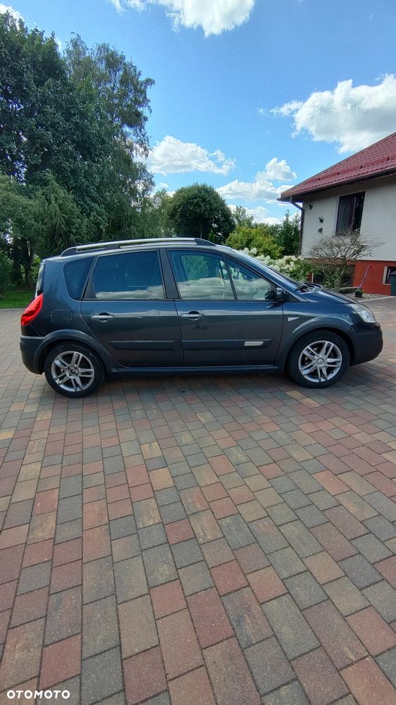 Renault Scenic 1.9 dCi FAP Conquest - 3
