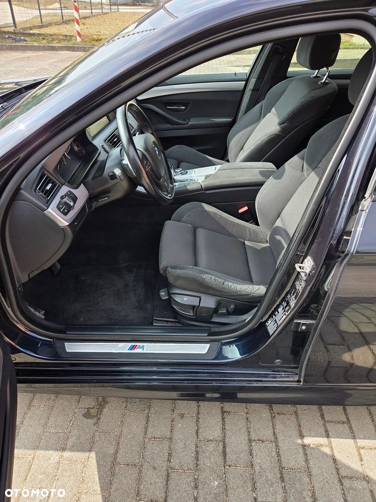 BMW Seria 5 528i xDrive - 5