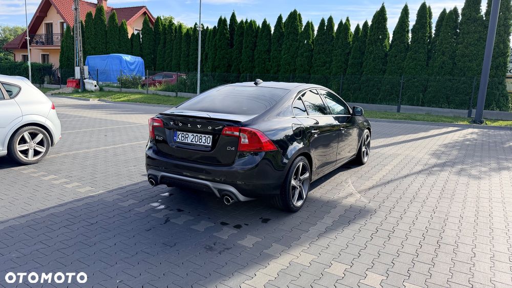 Volvo S60 D4 Drive-E R-Design Momentum - 2