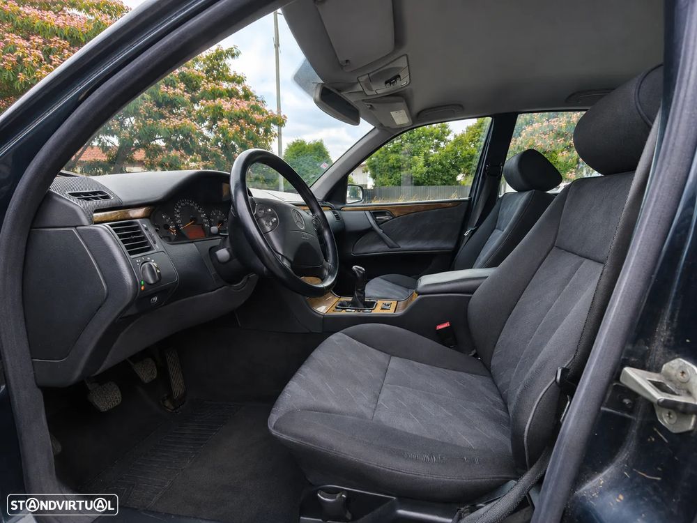Mercedes-Benz E 220 CDI Avantgarde - 7