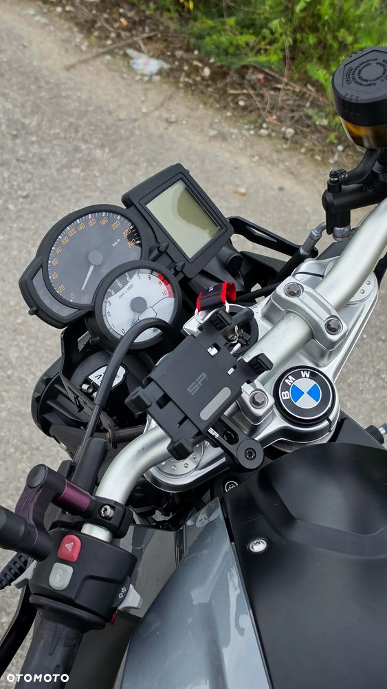 BMW F - 4