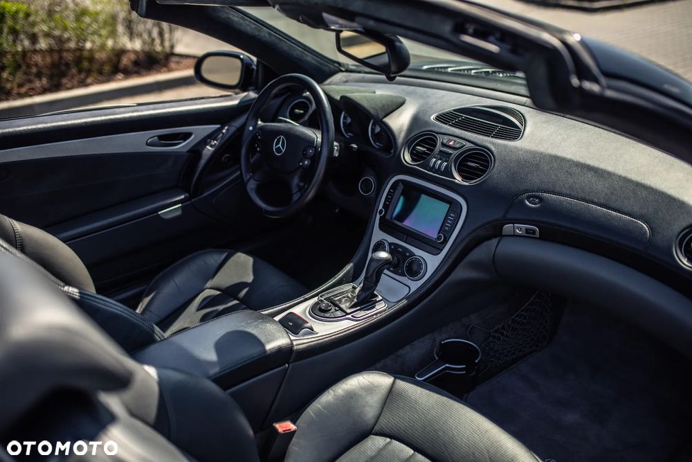 Mercedes-Benz SL - 12