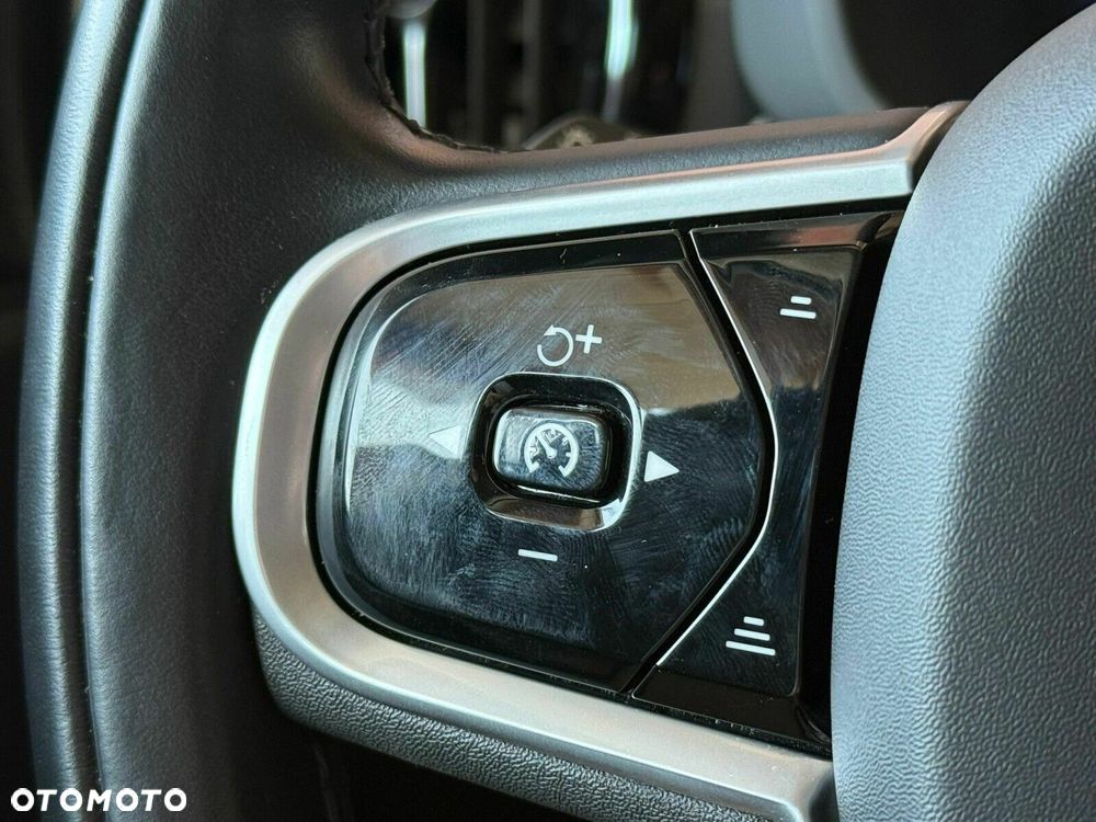Volvo XC 60 B5 D AWD Plus Bright - 16