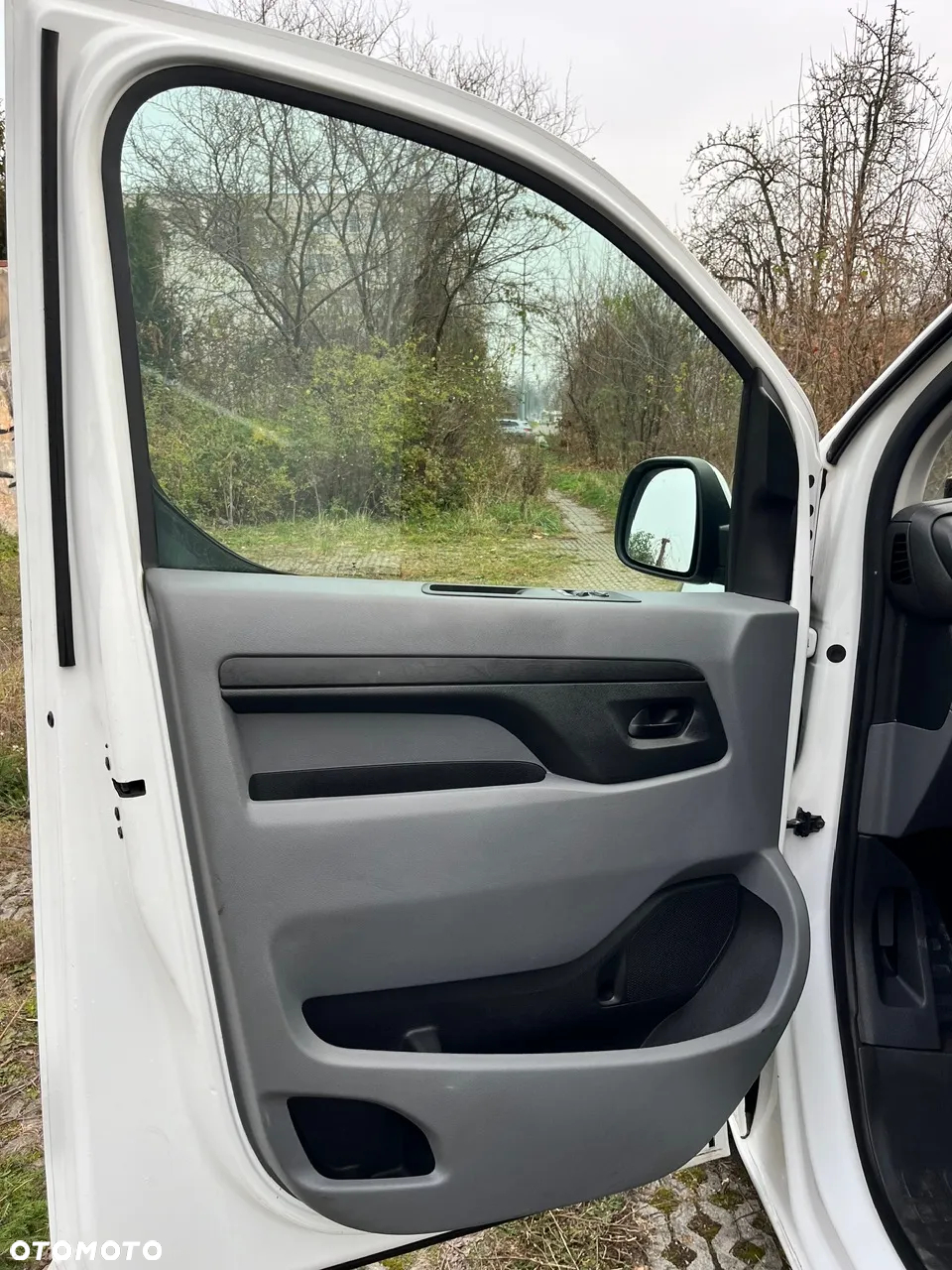 Peugeot EXPERT - 12