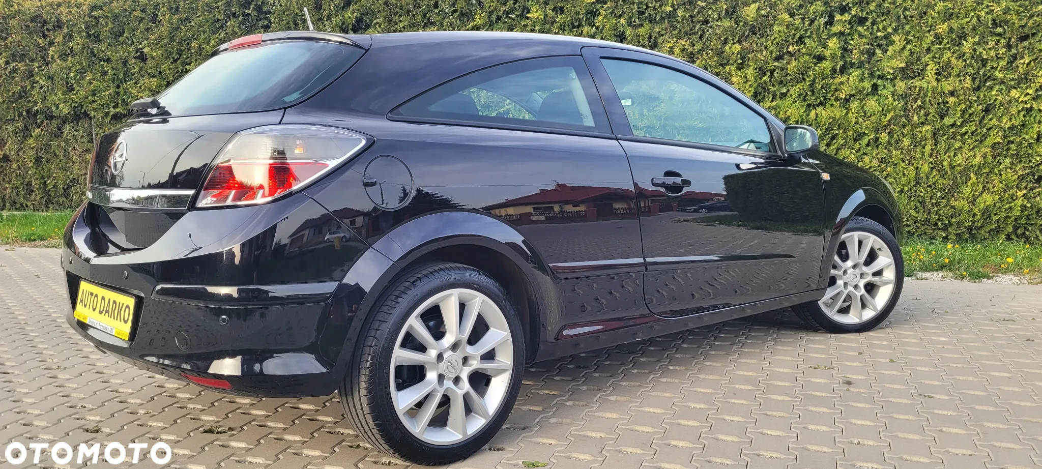 Opel Astra GTC 1.6 - 23
