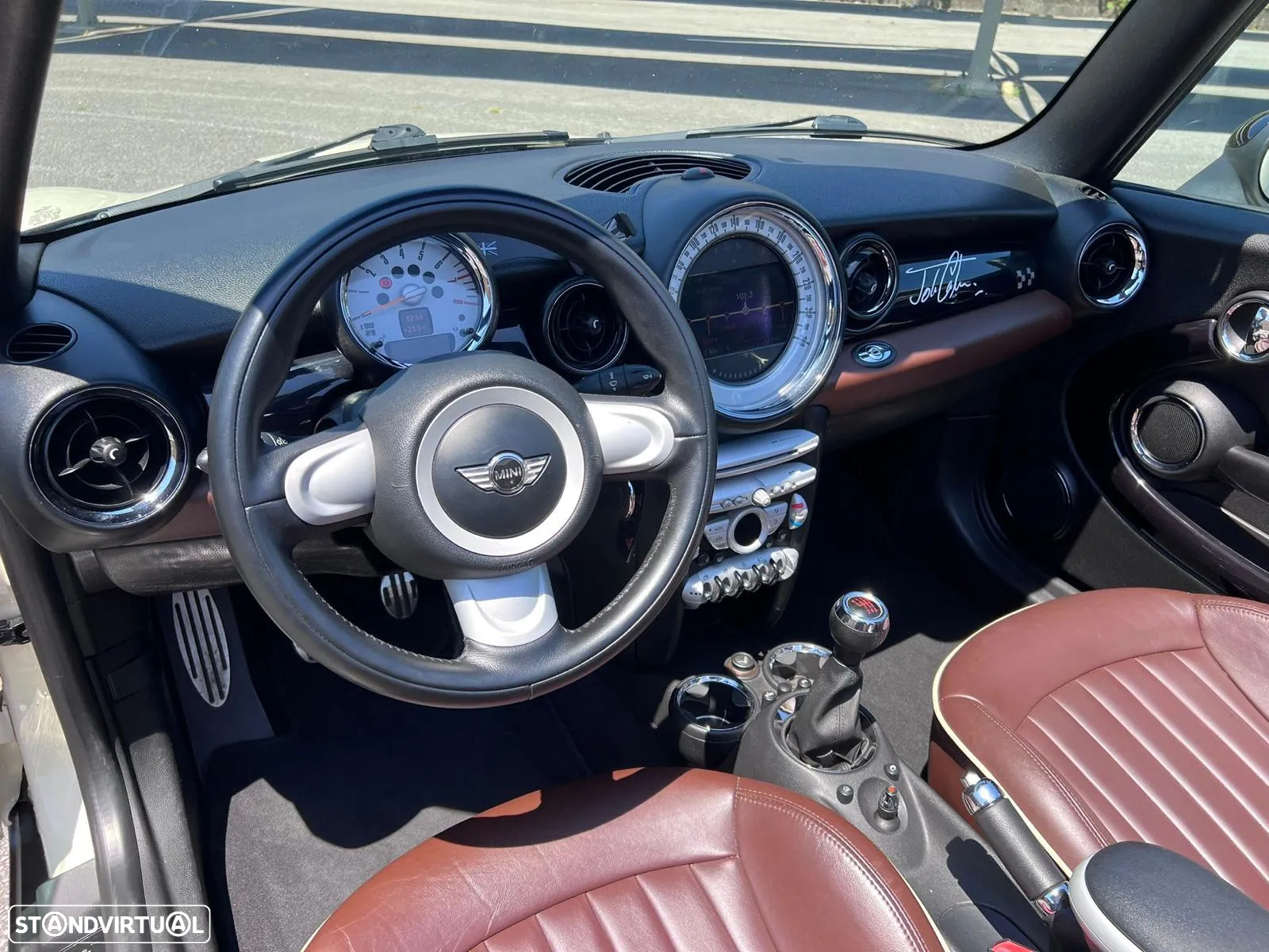 MINI Cabrio John Cooper Works - 7
