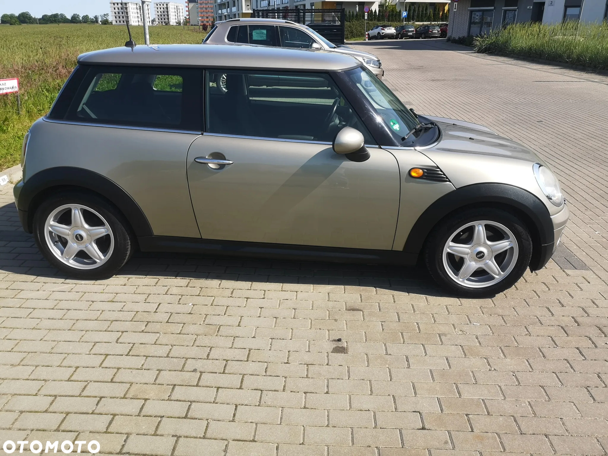 MINI Cooper Standard - 9