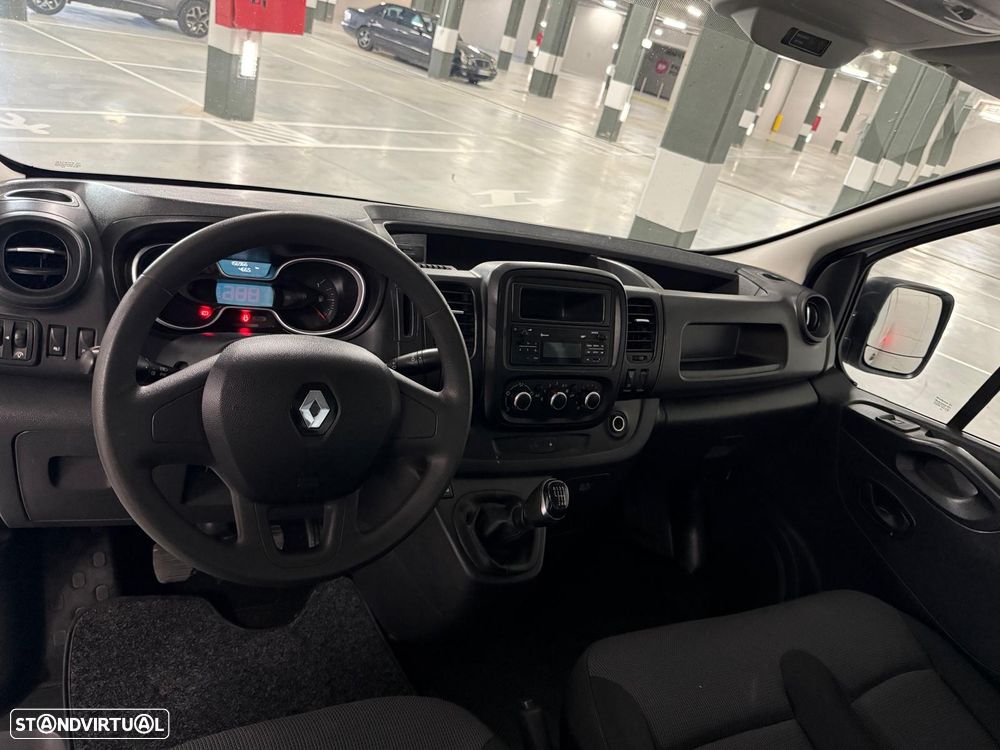 Renault Trafic - 11