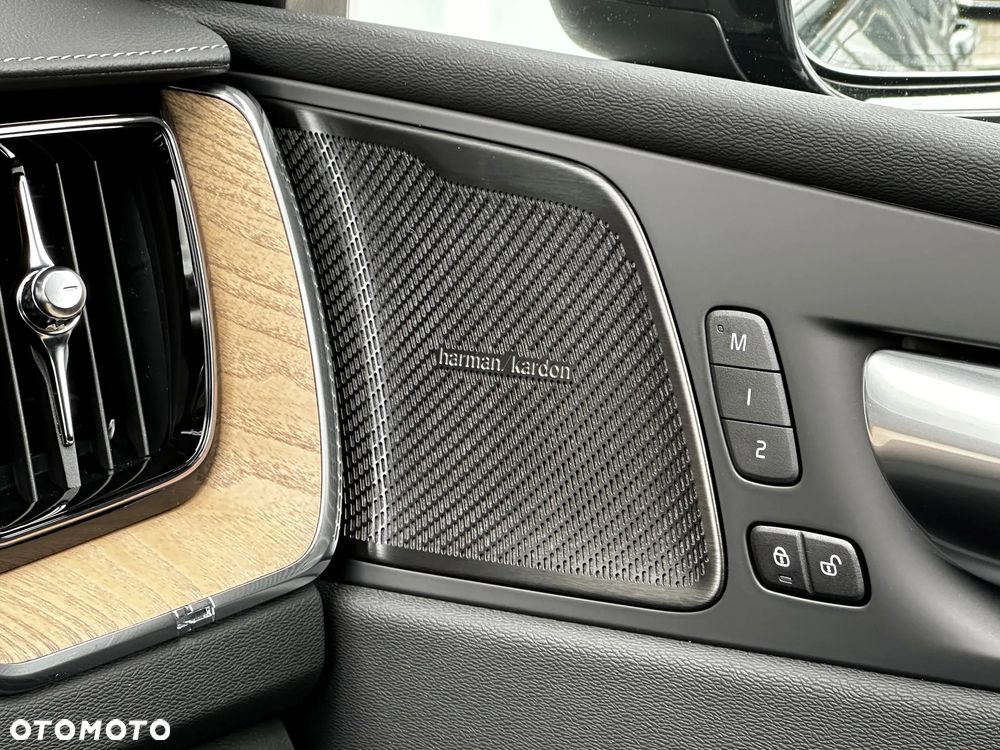 Volvo XC 60 - 18