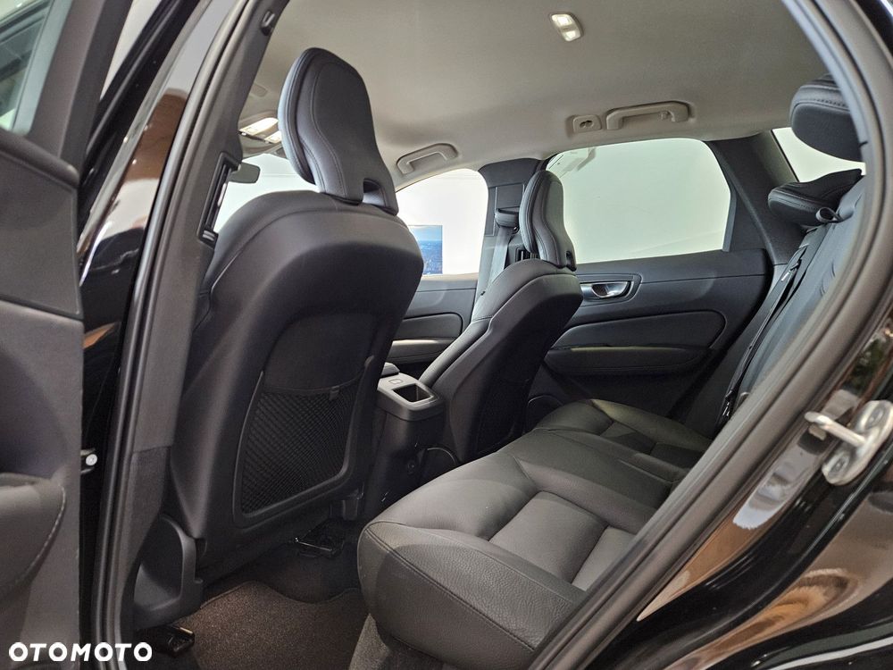 Volvo XC 60 - 19