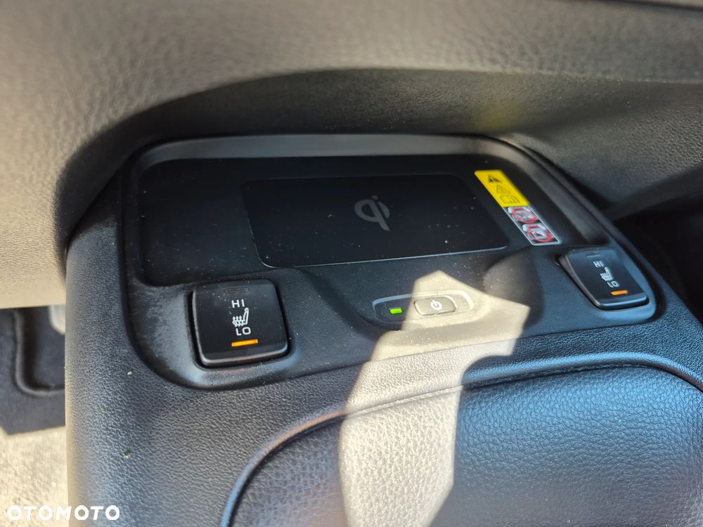 Toyota Corolla 1.8 Hybrid Comfort - 16
