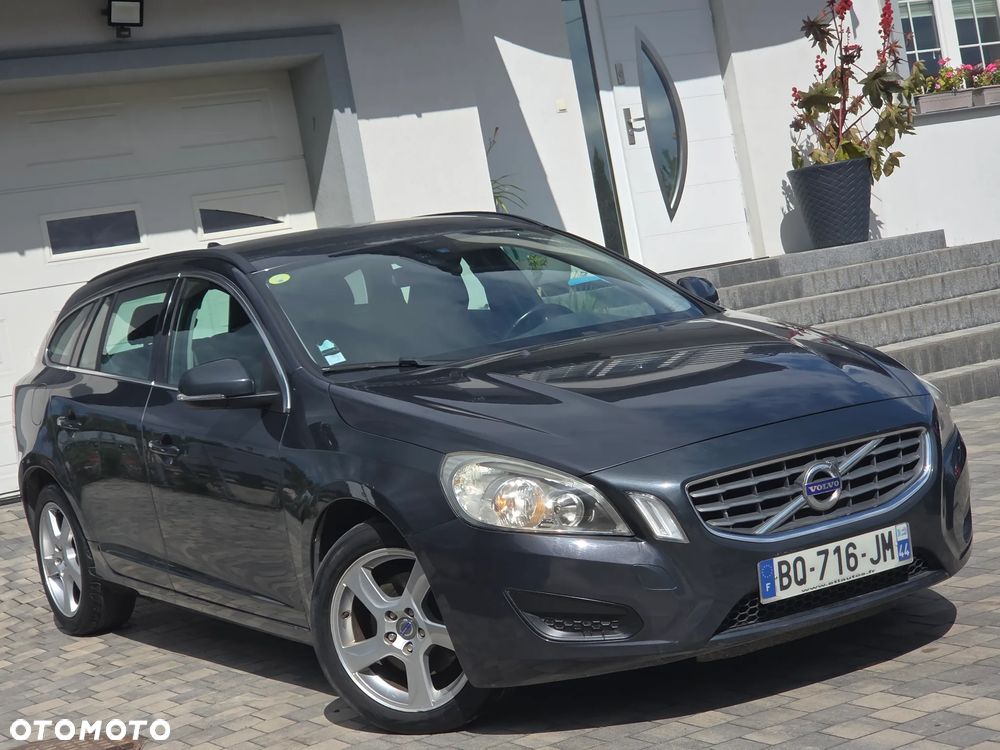 Volvo V60 D3 Momentum - 4