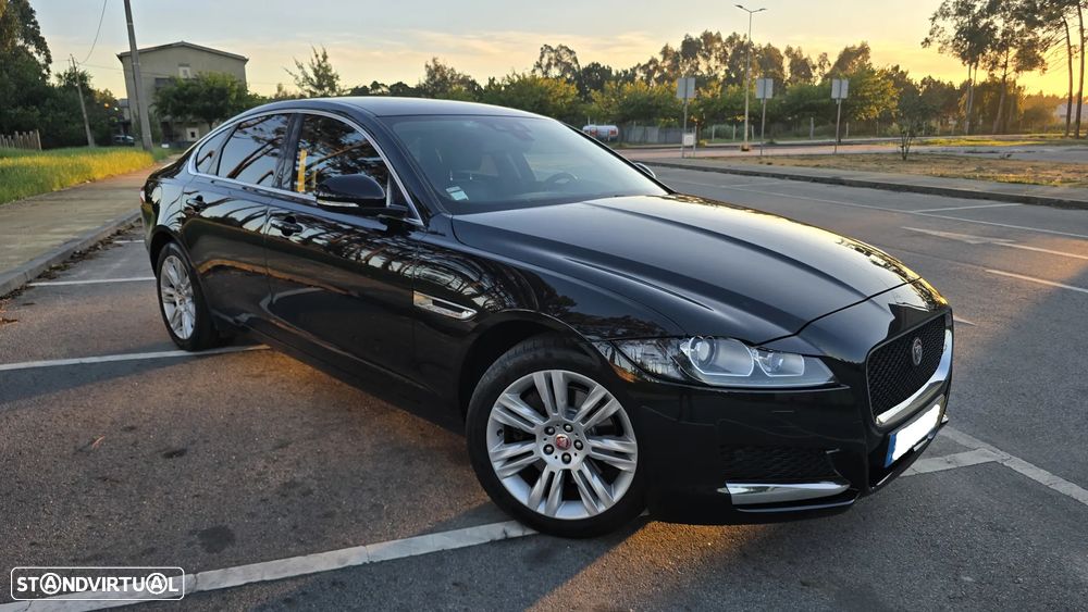 Jaguar XF 2.0 D Prestige Aut. - 4