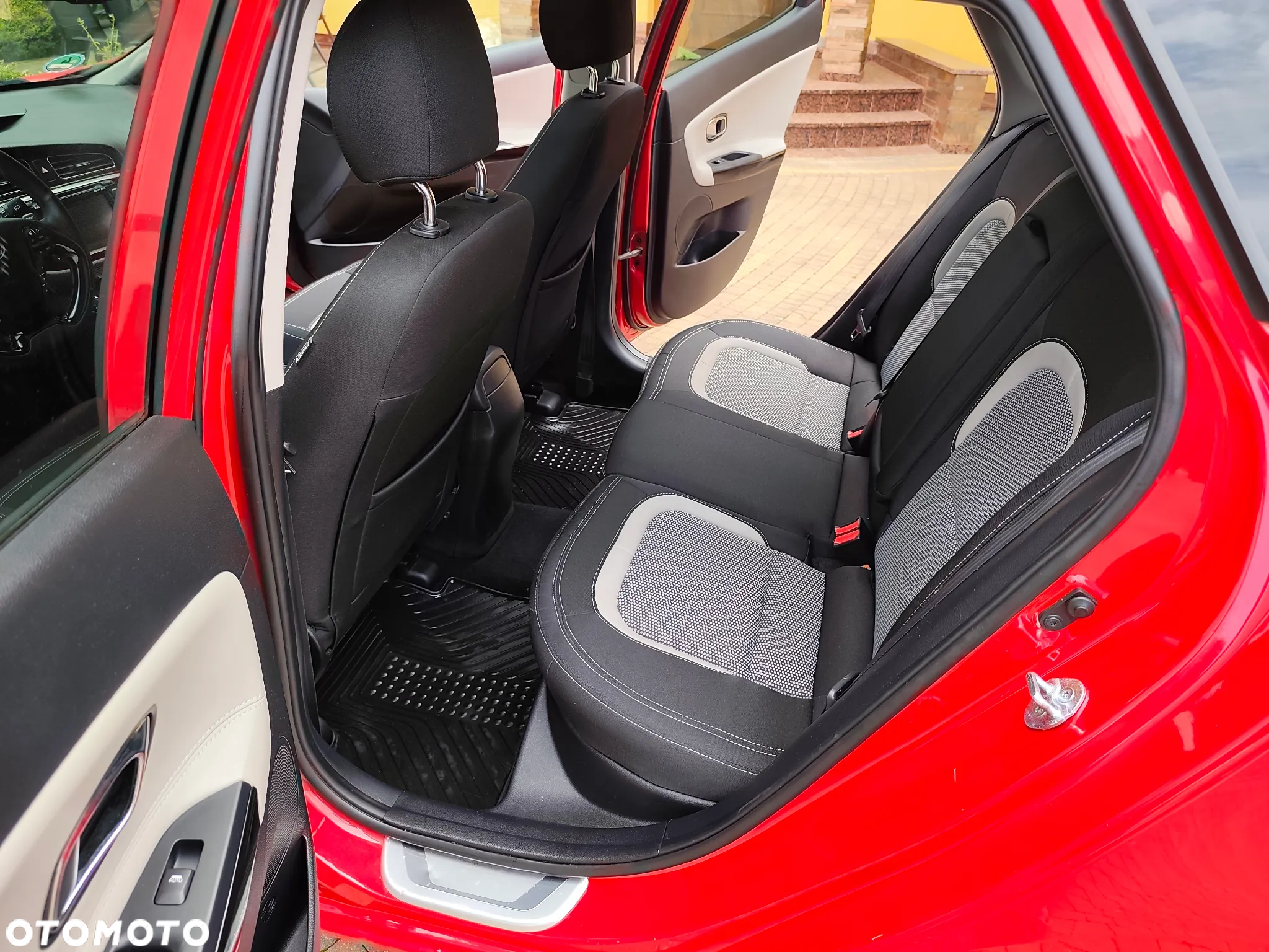 Kia Ceed 1.6 GDI Platinum Edition - 28