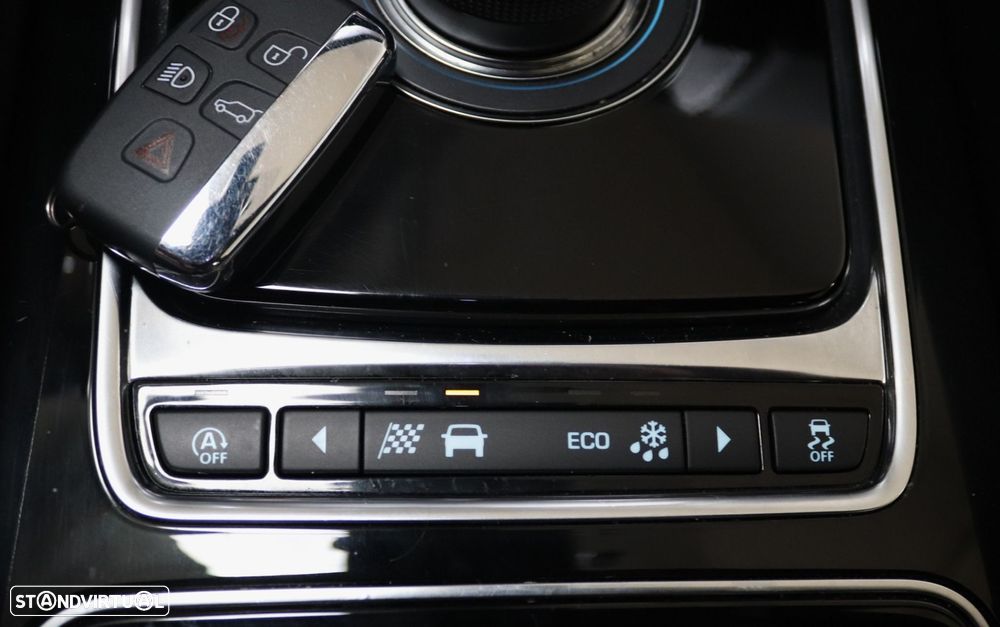 Jaguar F-Pace 2.0 i4D R-Sport Aut. - 35