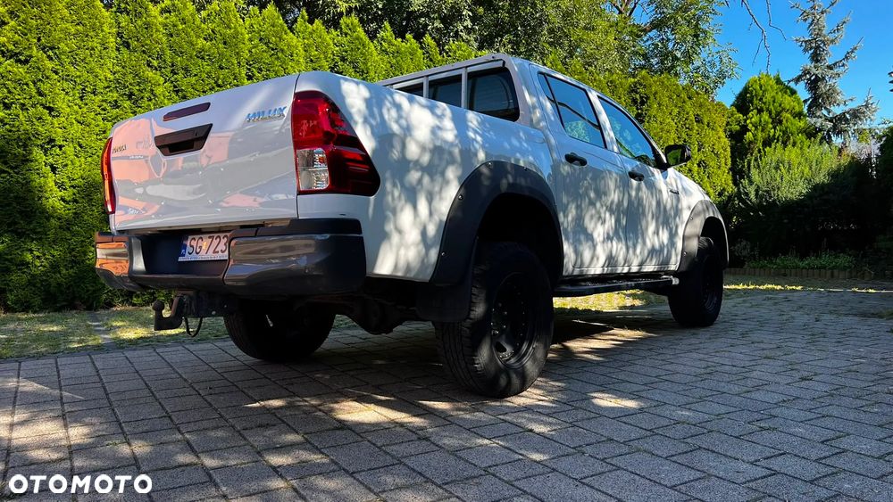 Toyota Hilux 2.4 D-4D Double Cab DLX 4x4 - 1