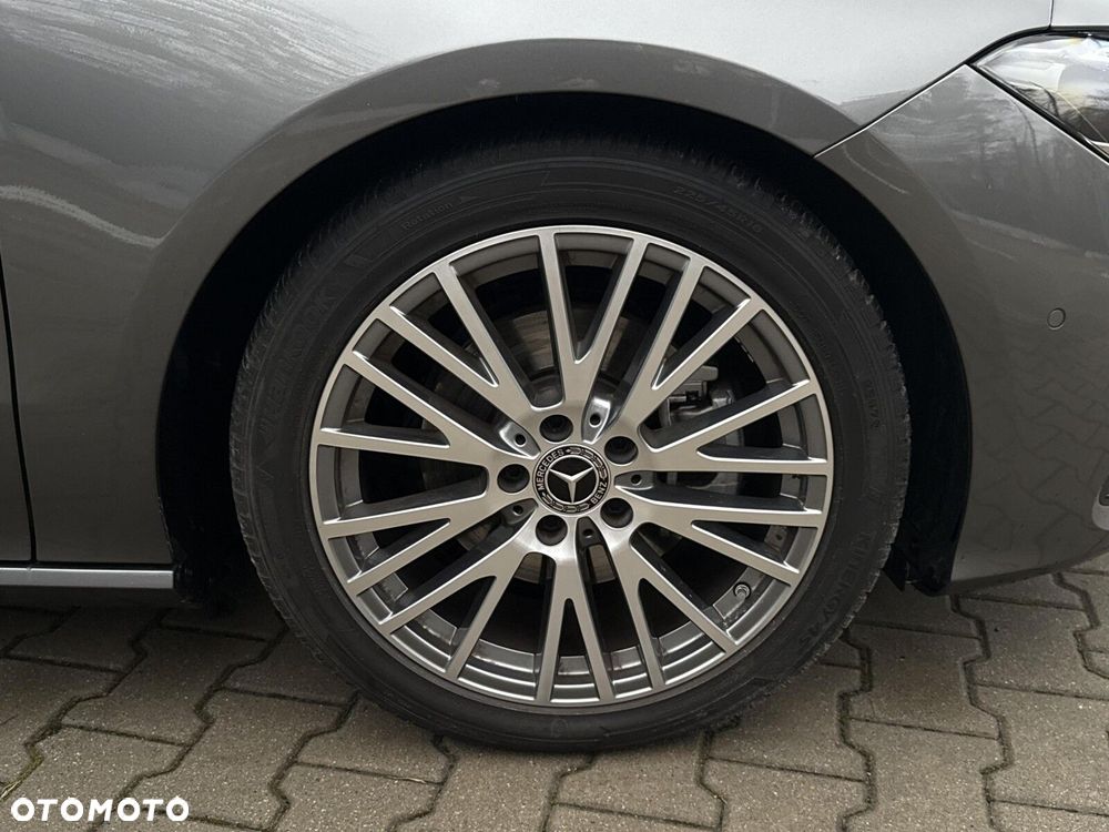 Mercedes-Benz CLA 180 Progressive 7G-DCT - 6