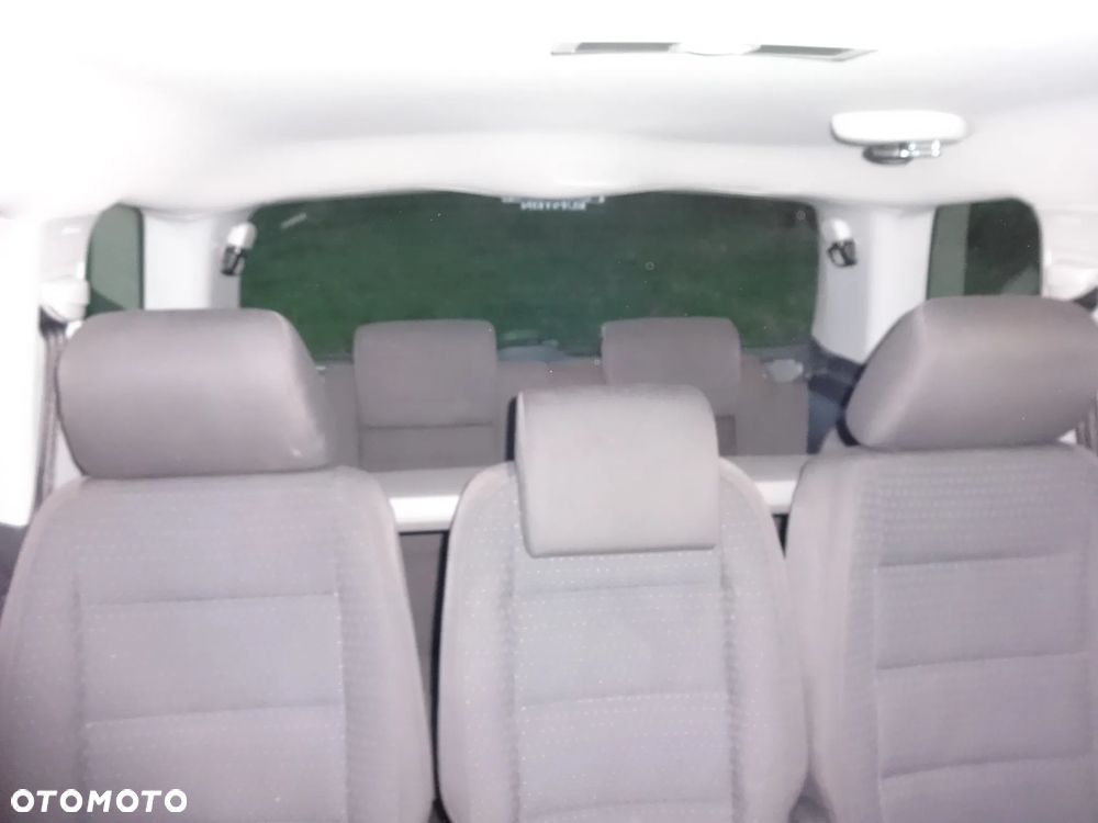 Volkswagen Touran 1.6 FSI Trendline - 8