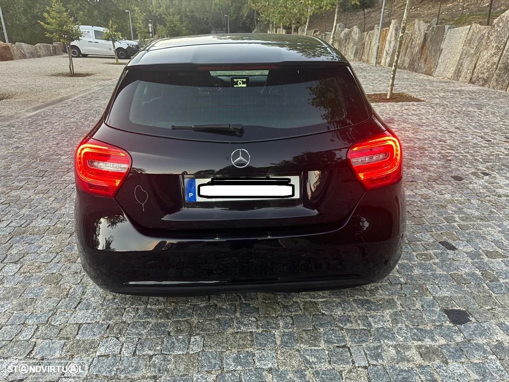 Mercedes-Benz A 180 2014 photo 4