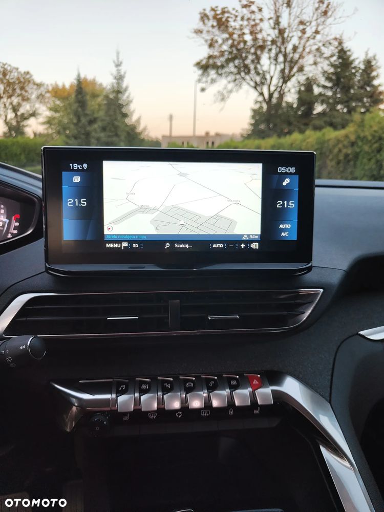 Peugeot 3008 BlueHDi 130 Stop & Start EAT8 Allure - 29