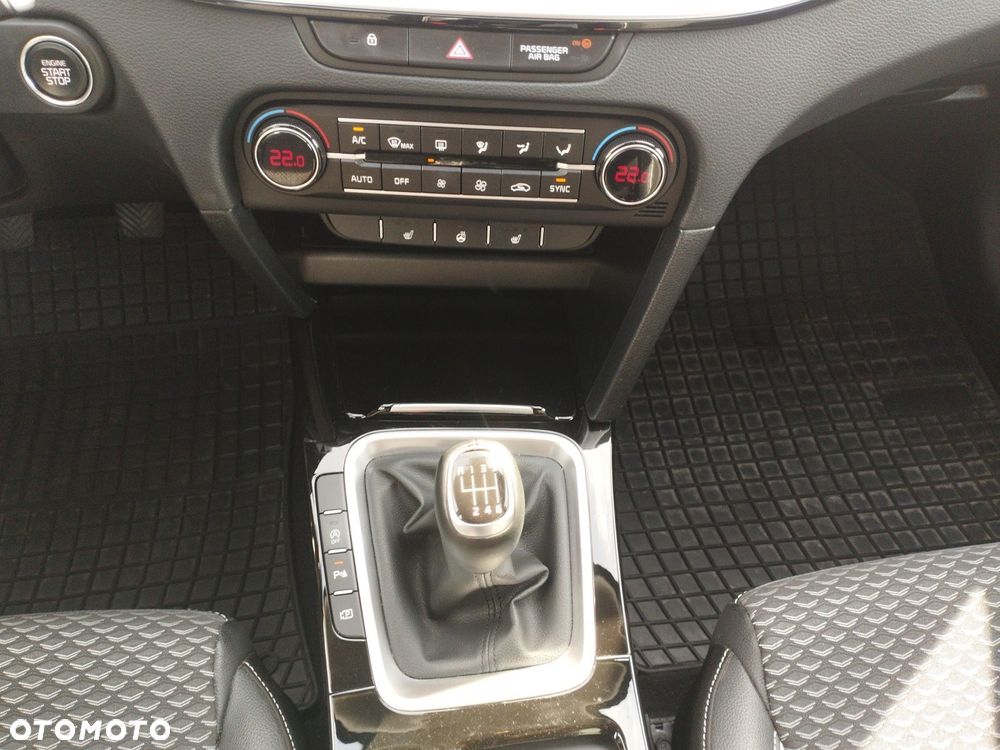 Kia Ceed 1.5 T-GDI Tribute - 15