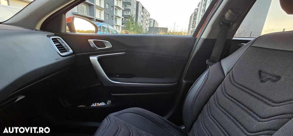 Kia XCeed 1.5 T-GDI 7DCT City - 15