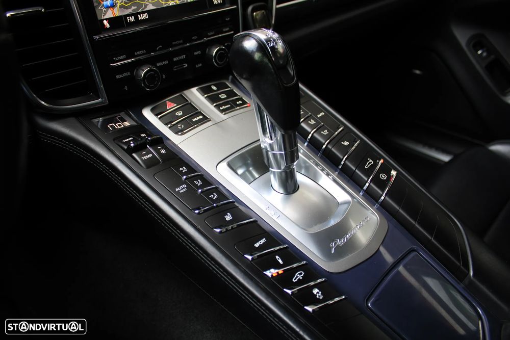 Porsche Panamera 3.0 V6 - 43