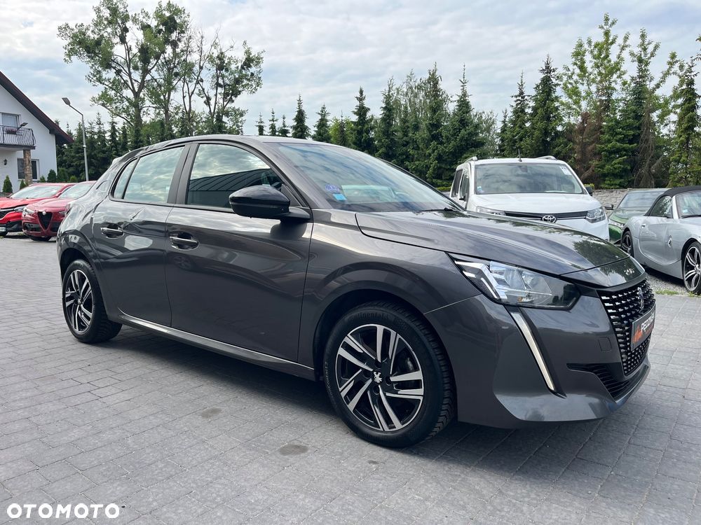 Peugeot 208 - 3