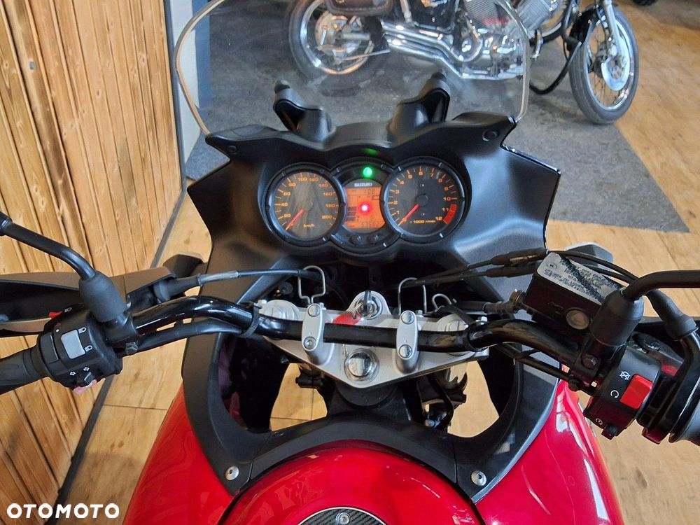 Suzuki DL - 10