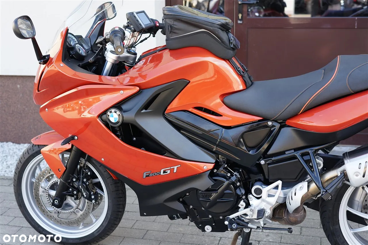 BMW F - 24